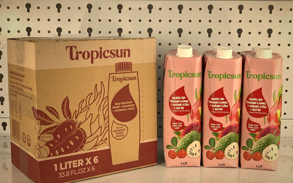 Hộp nước ép thanh long đỏ, mãng cầu và sơ ri TropicSun 1 lít cùng thùng 6 hộp
